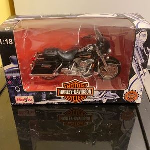 Harley Davidson die cast replica FLHT ELECTRA GLIDE STANDARD